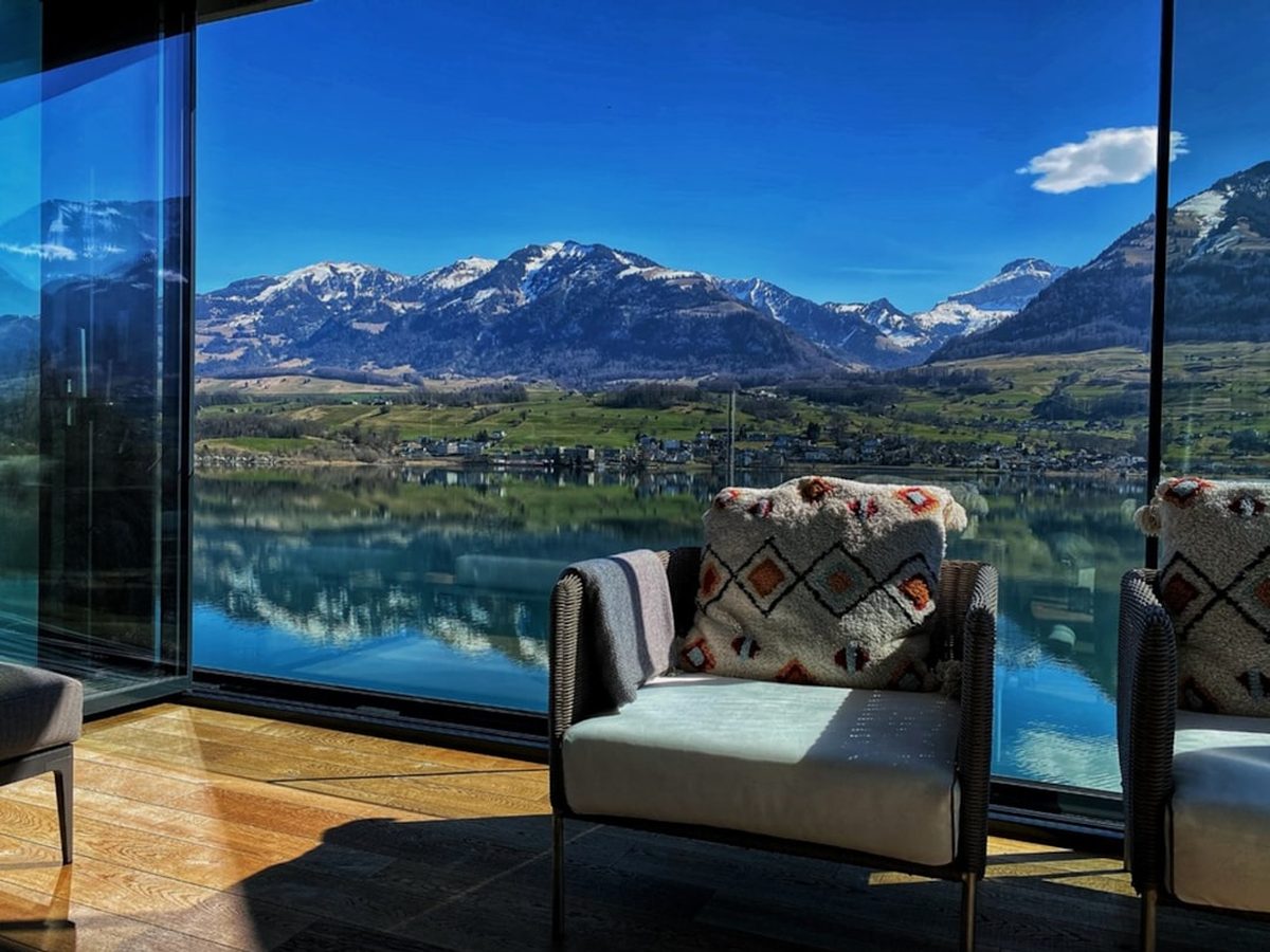 Lake Terrace King room with private terrace over Lake Wakatipu